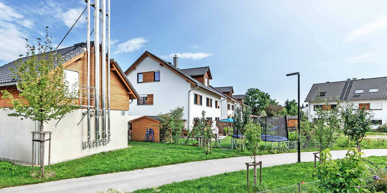 Das Wohngebiet Auerwiese, ESB Wärme-Kunde in Hausham, bezieht seine Energie aus Nahwärme.